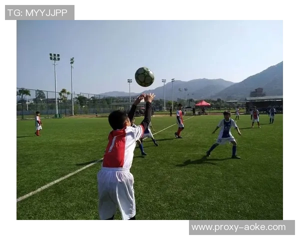 提升足球技能的一对一专业培训课程助你成就梦想球员之路